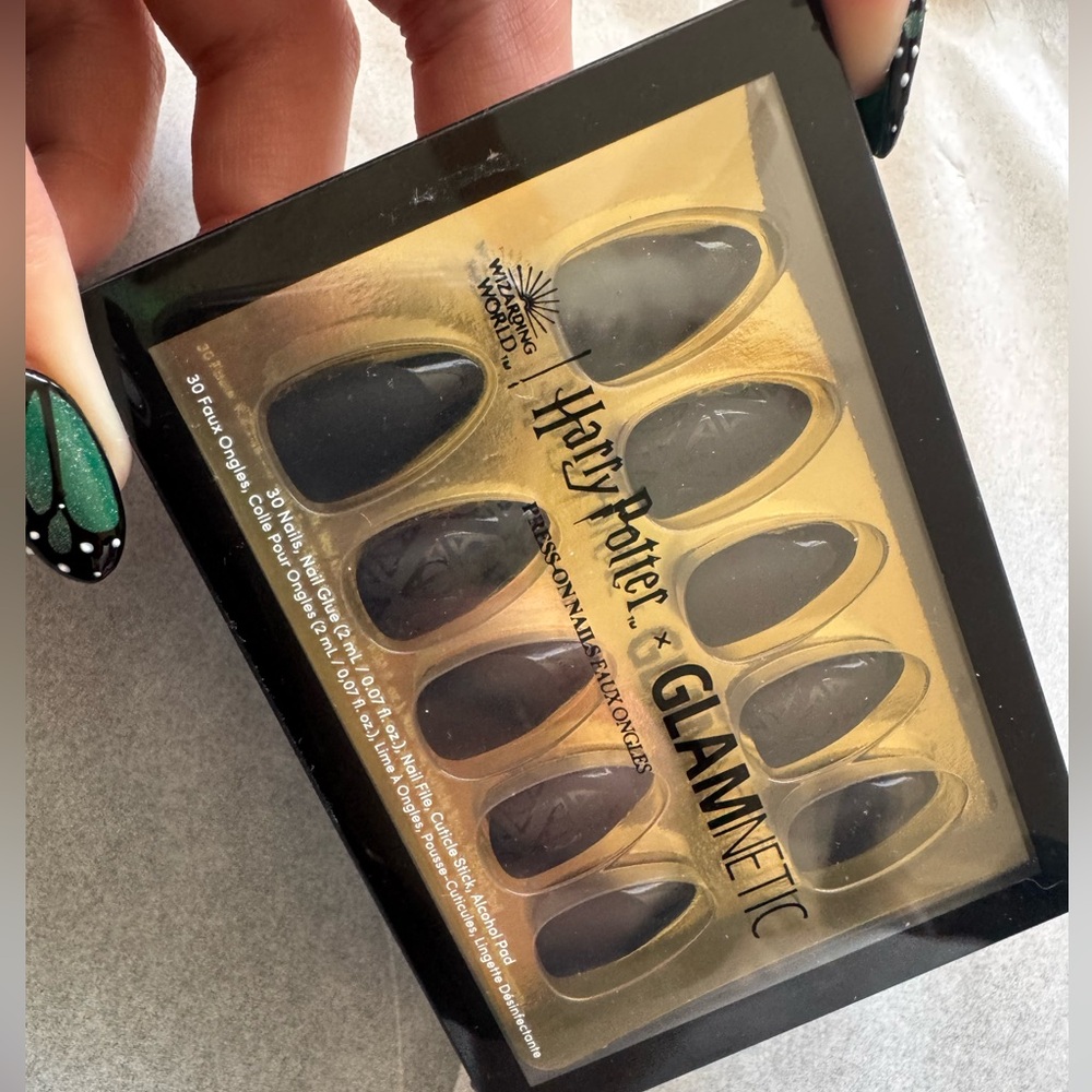 Harry Potter Glamnetc Nails